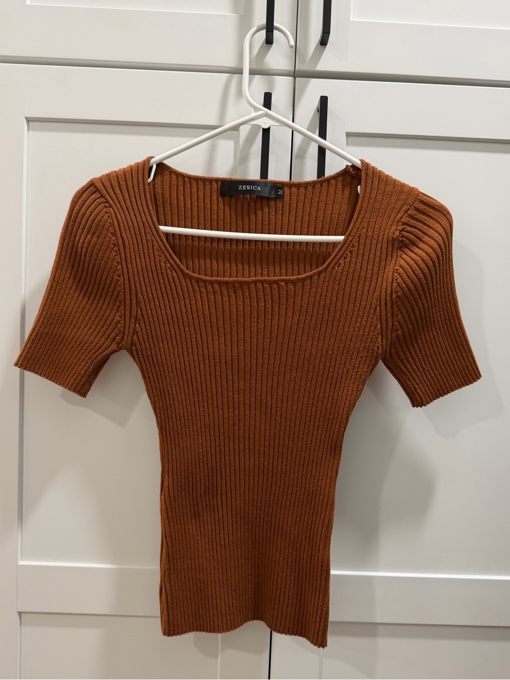 Zessica Rust Ribbed Square-Neck Short Sleeve Top